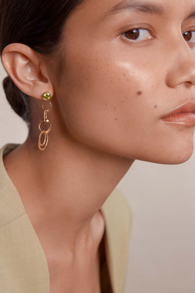 sapphire-solid-gold-drop-earrings
