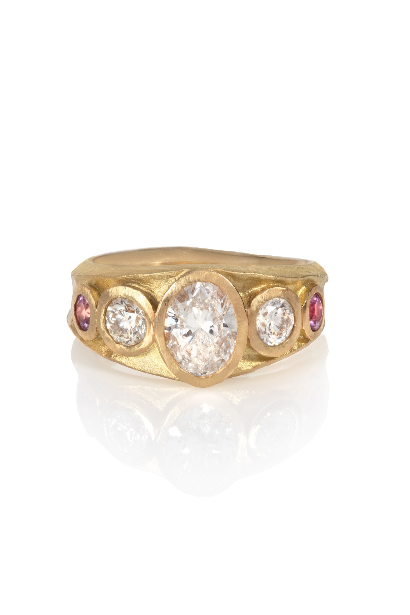 18ct-yellow-gold-diamond-sapphire-ring
