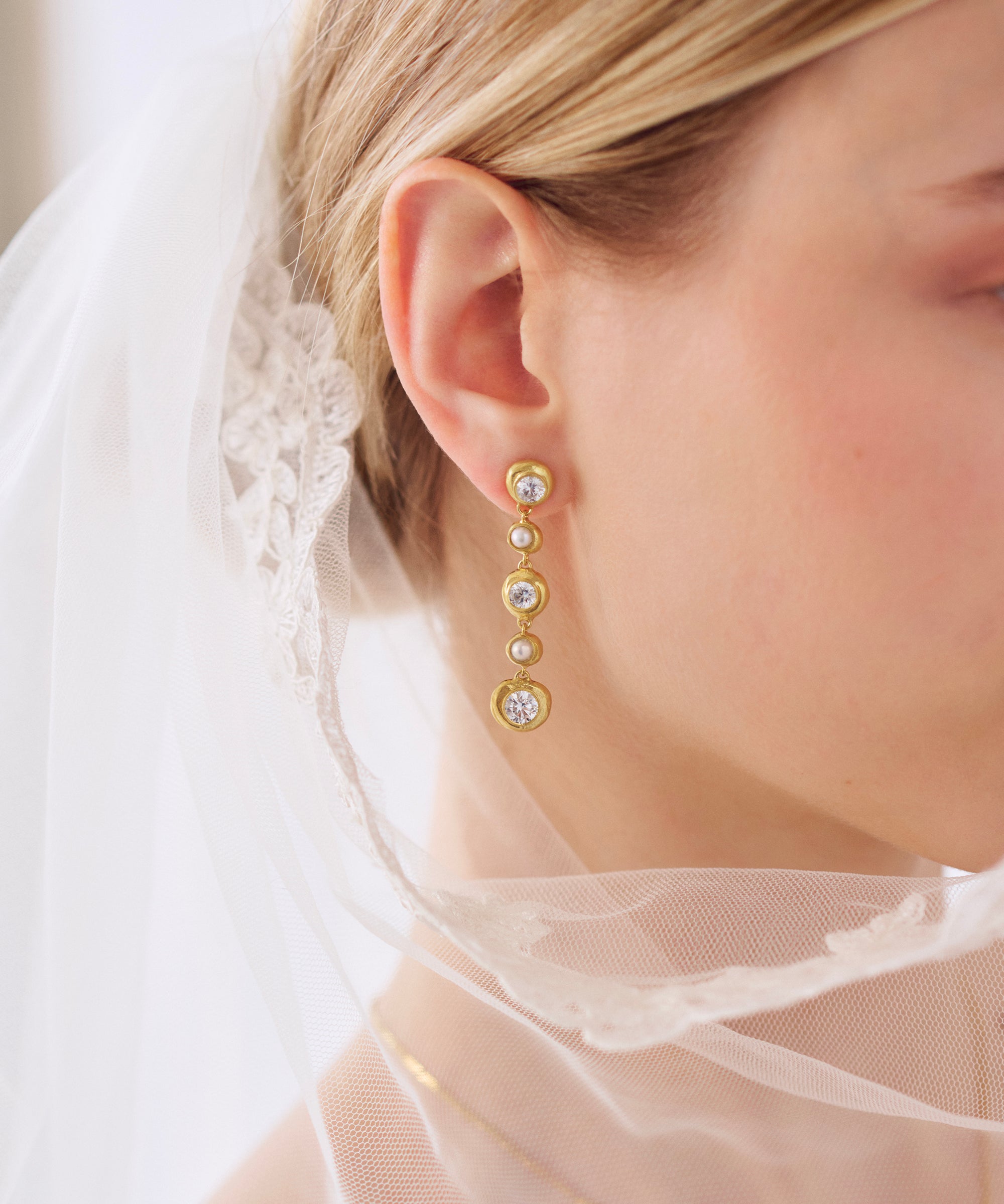 diamond-drop-earrings