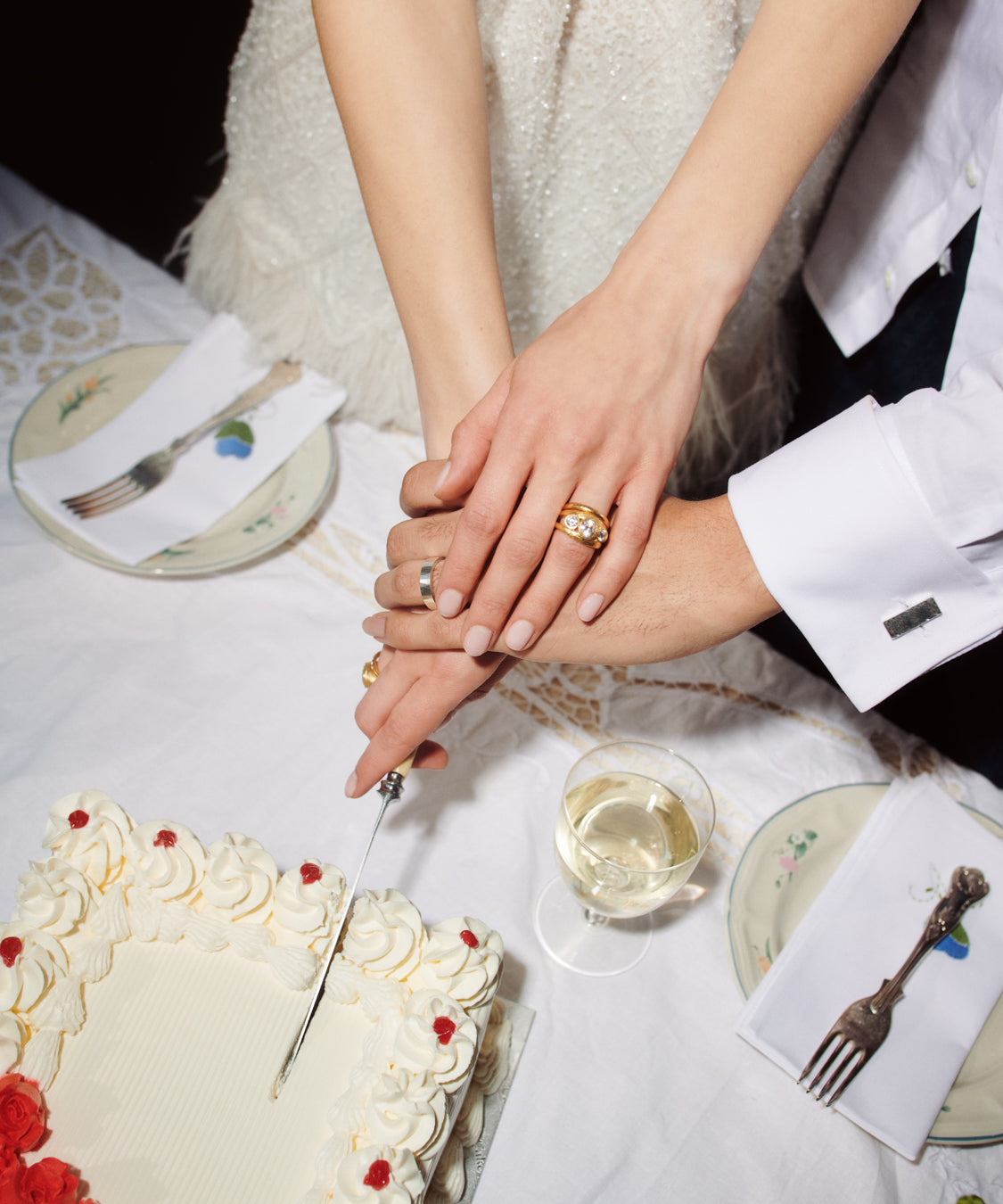 dusk-diamond-trilogy-ring