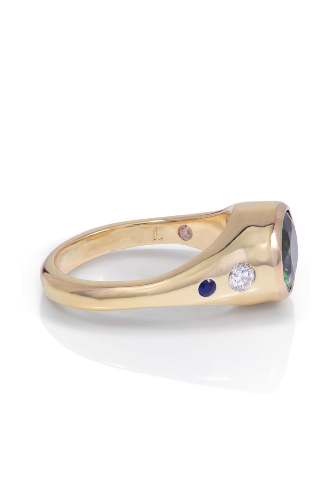bespoke-green-sapphire-diamond-signet-ring