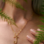 kitty-joyas-la-letra-handmade-J-pendant