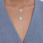 kitty-joyas-silver-iris-flower-necklace-aquamarine-sapphire
