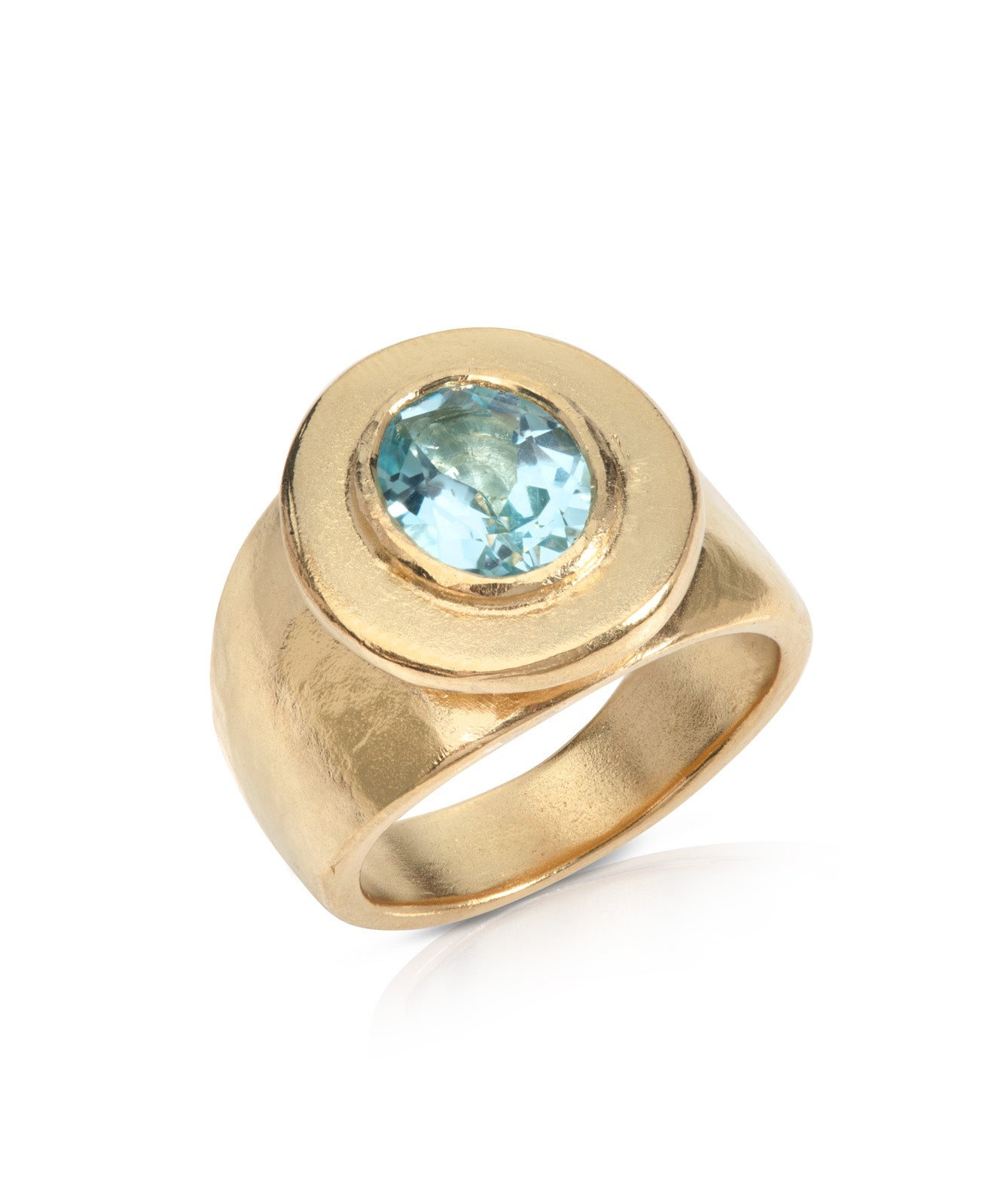 kj-halo-ring-blue-sapphire